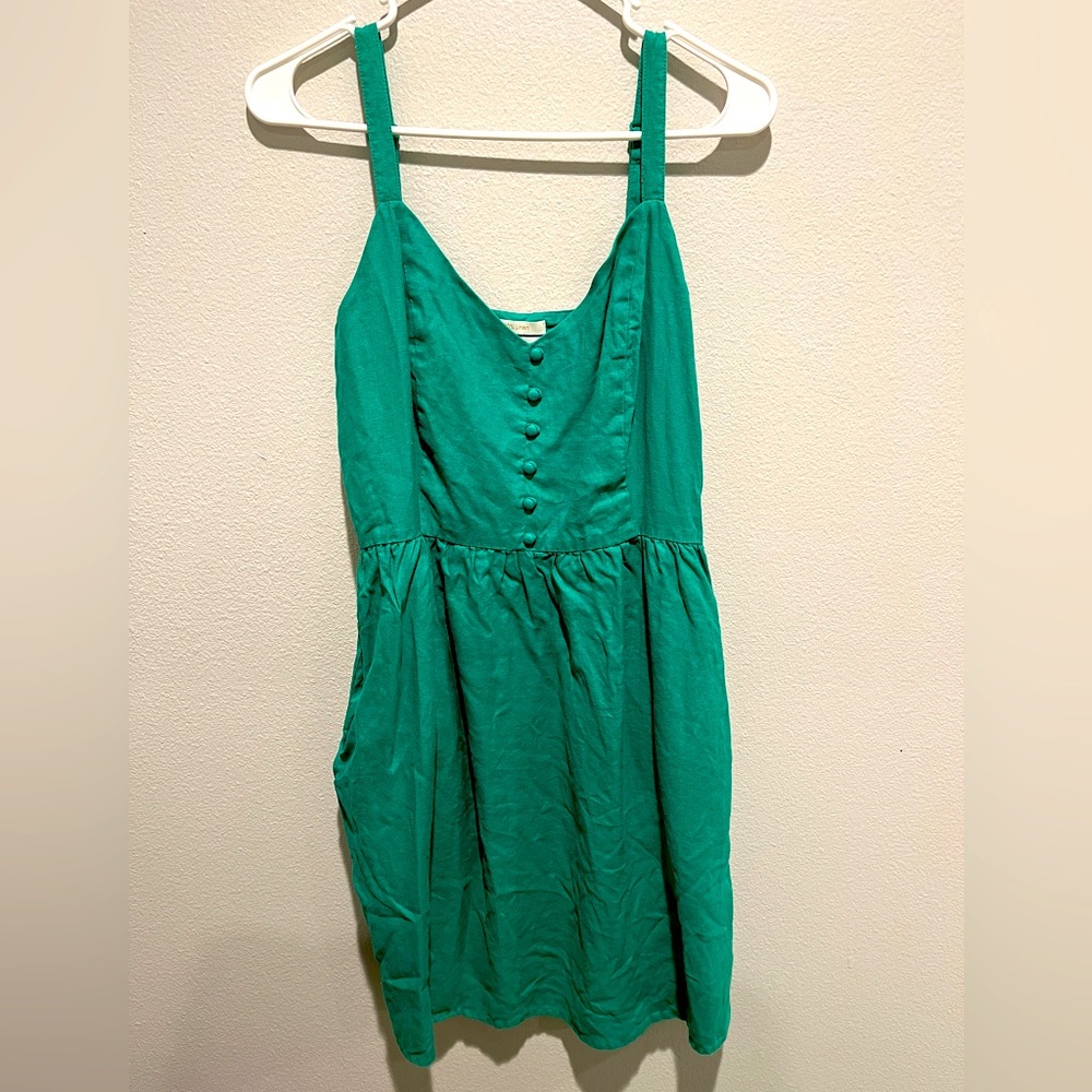 Green Linen Sleeveless Dress with pockets